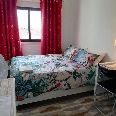 Anthony'S Place Almada Exterior foto