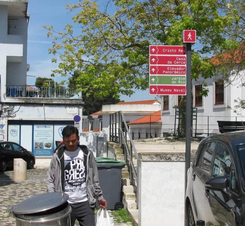 Anthony'S Place Almada Exterior foto