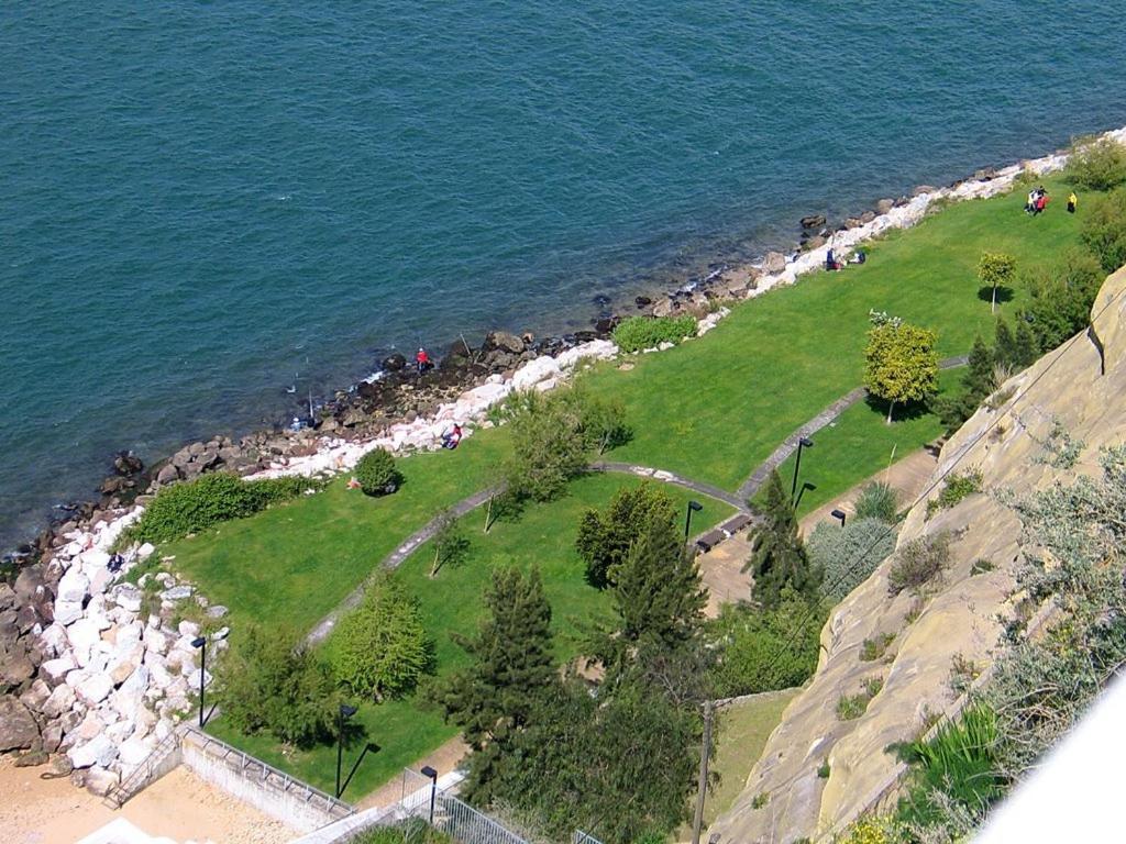 Anthony'S Place Almada Exterior foto